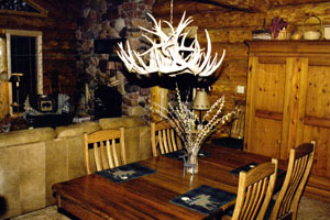 [Dining Chantileer]