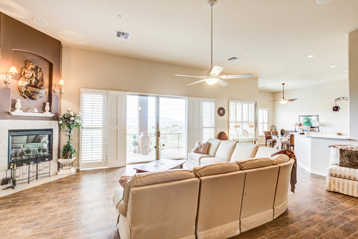 [Living Room]