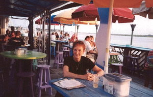 [Dining on the Bay]