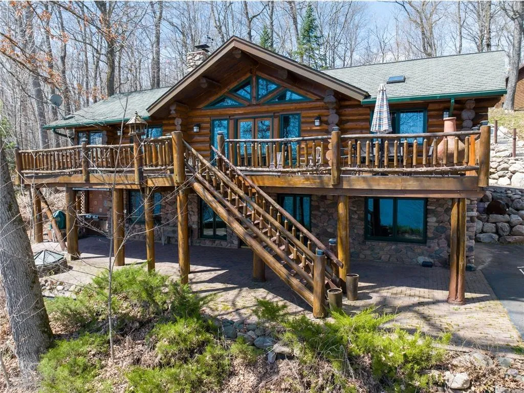 [Cabin Exterior]