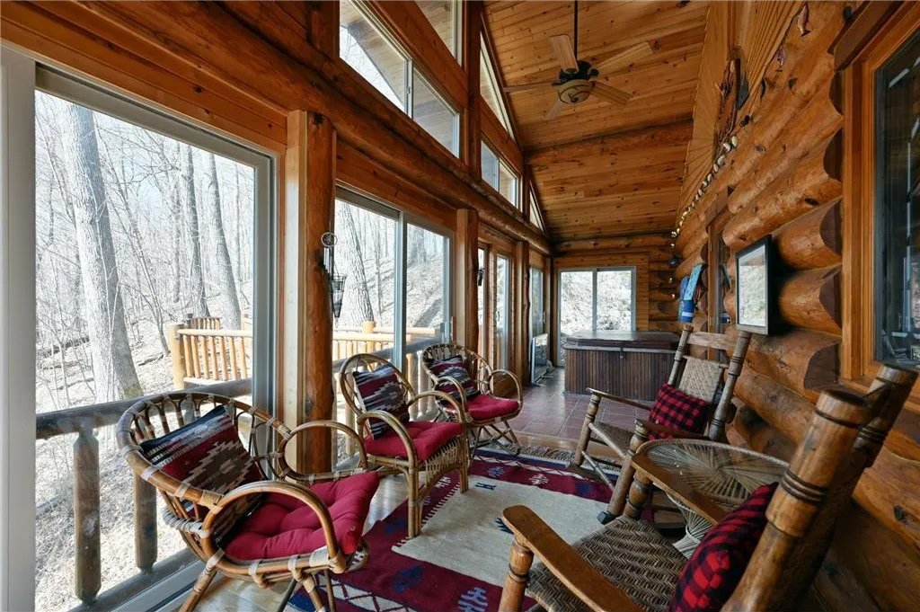 [Cabin Interior]