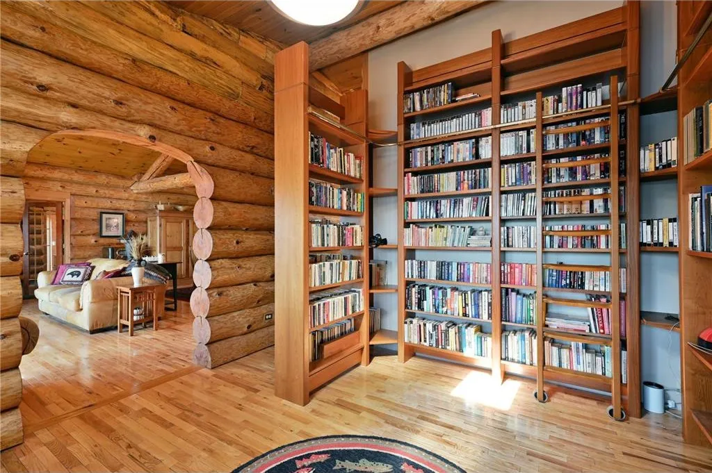 [Cabin Interior]